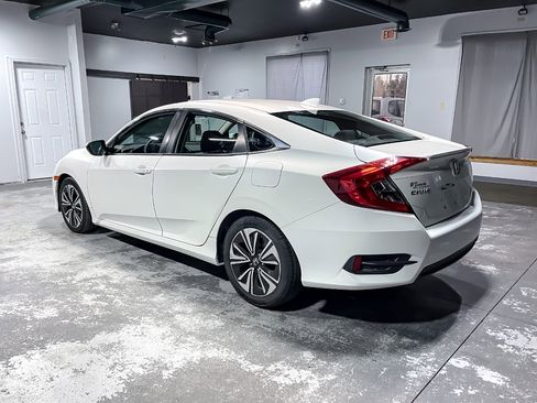 Used 2016 Honda Civic EX-T image 6