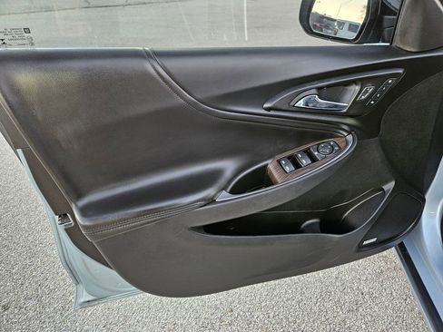 Used 2018 Chevrolet Malibu Premier image 19