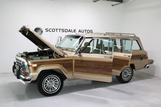 Used 1989 Jeep Grand Wagoneer AWD/4WD image 16