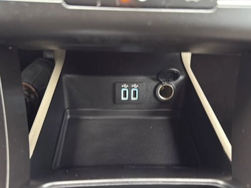 Used 2019 Ford Fusion SE image 19