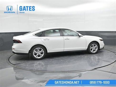 New 2025 Honda Accord LX image 3