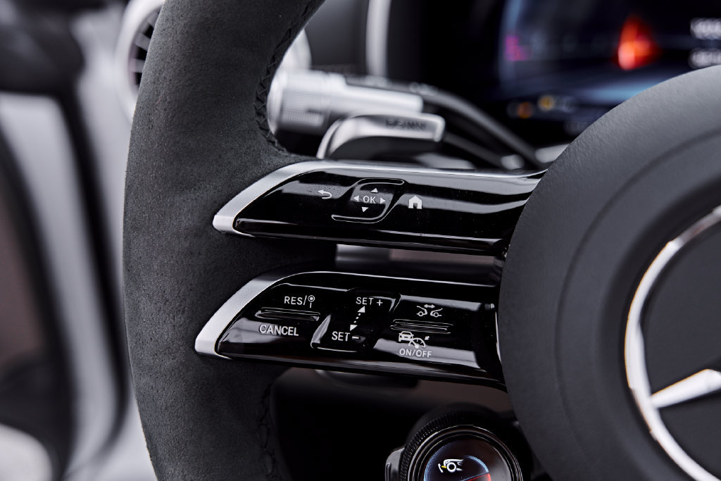 Used 2025 Mercedes-Benz SL 63 AMG 4MATIC image 53