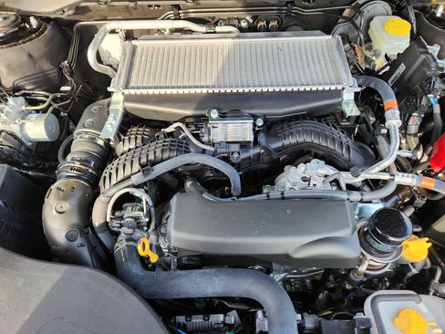 Certified 2025 Subaru Outback Touring XT image 9