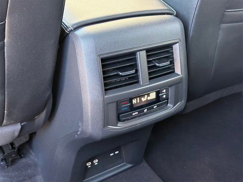 Used 2022 Volkswagen Atlas SE w/ Panoramic Sunroof Package image 20