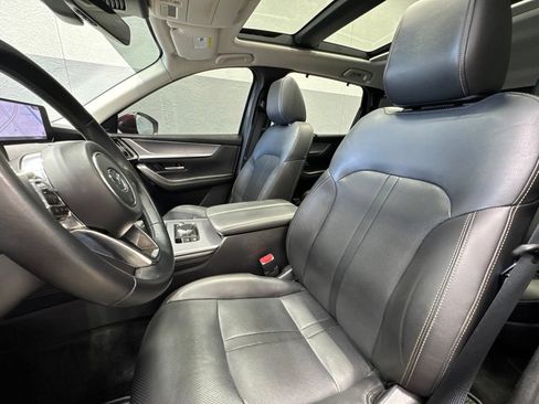 Used 2024 MAZDA CX-90 Plug-In Hybrid w/ Premium Pkg AWD/4WD image 19