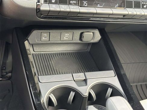 New 2026 Toyota Prius XLE image 6