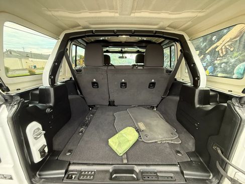 Used 2021 Jeep Wrangler Unlimited Sport AWD/4WD image 46