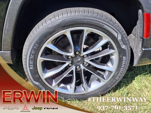 Used 2022 Jeep Wagoneer Series II w/ Premium Group I image 13