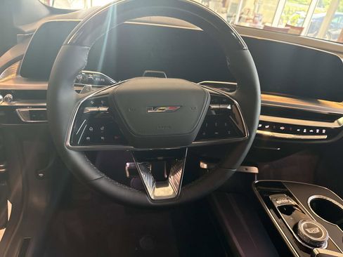 New 2026 Cadillac Lyriq V AWD/4WD image 28