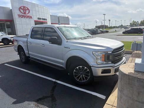Used 2018 Ford F150 XLT w/ Equipment Group 302A Luxury AWD/4WD image 2