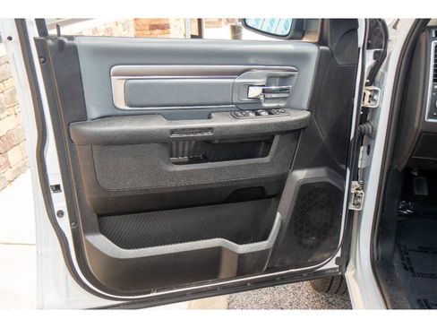 Used 2023 RAM 1500 Classic SLT w/ Protection Group AWD/4WD image 9