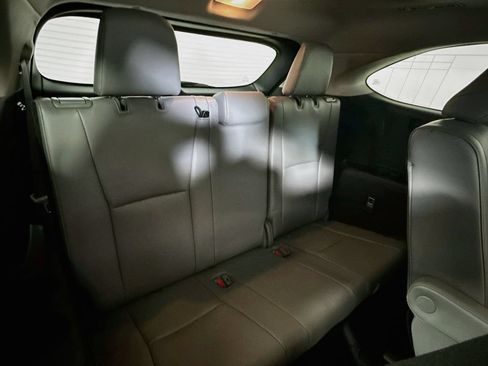 Used 2022 Toyota Highlander Platinum AWD/4WD image 28