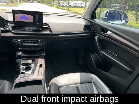 Used 2023 Audi Q5 2.0T Premium w/ Convenience Package AWD/4WD image 11