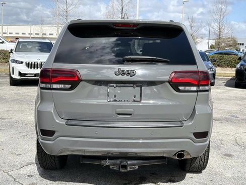 Used 2021 Jeep Grand Cherokee Laredo X image 4