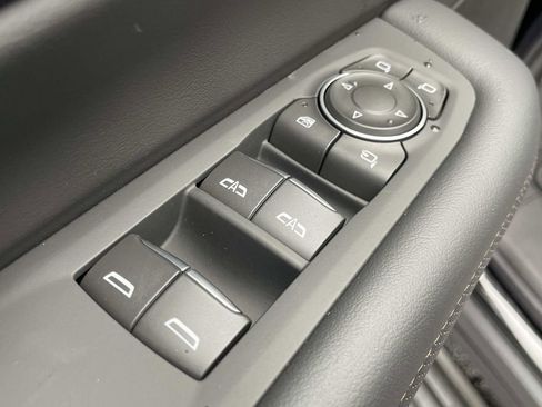 New 2025 Chevrolet Suburban High Country image 16