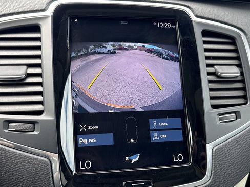 Used 2022 Volvo XC90 T5 Momentum w/ Protection Package Premier image 21