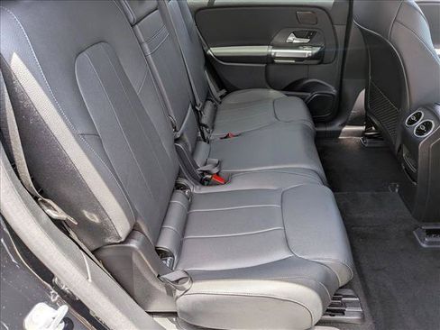 Used 2024 Mercedes-Benz EQB 250+ image 21