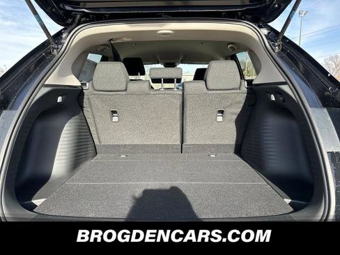 New 2026 Honda HR-V LX image 8