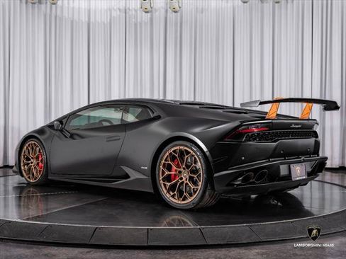 Used 2015 Lamborghini Huracan LP 610-4 AWD/4WD image 10