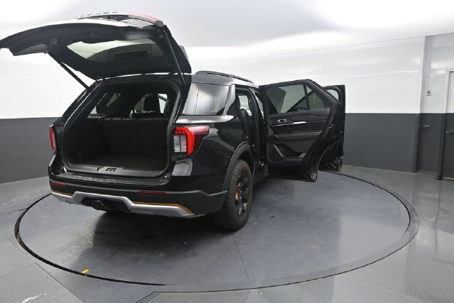 Used 2026 Ford Explorer Tremor w/ Tremor Convenience Package AWD/4WD image 36