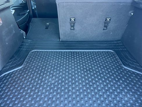 Used 2024 Chevrolet Trax RS w/ Sunroof Package image 16