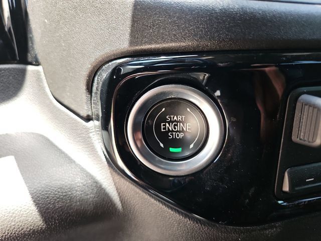 Used 2024 Chevrolet Silverado 2500 LT AWD/4WD image 16
