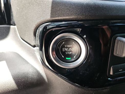 Used 2024 Chevrolet Silverado 2500 LT AWD/4WD image 16