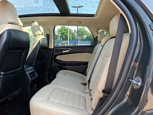 Certified 2023 Ford Edge SEL w/ Convenience Package AWD/4WD image 10