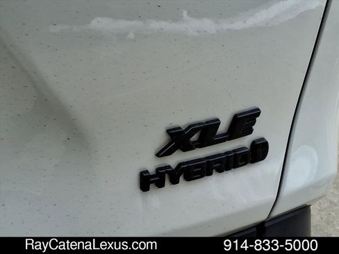 Used 2023 Toyota RAV4 Limited image 18