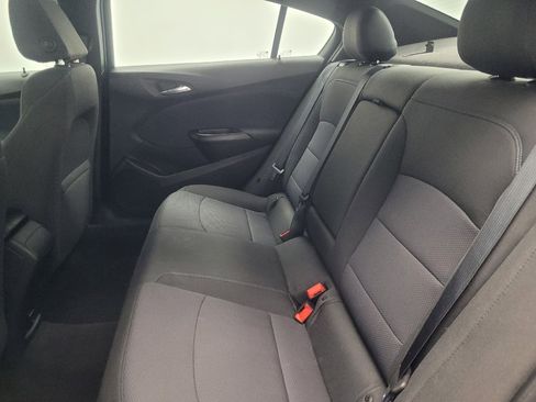 Used 2018 Chevrolet Cruze LT w/ Convenience Package image 18