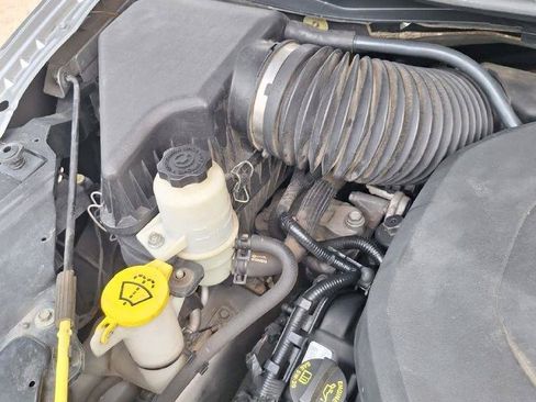 Used 2013 Dodge Grand Caravan American Value Package FWD image 3