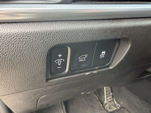 Used 2024 Kia Sorento SX Prestige image 12