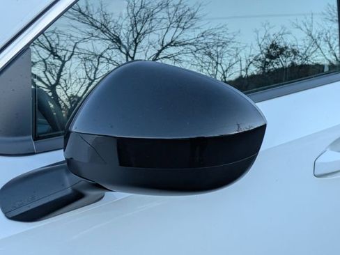 New 2026 Nissan Kicks SV image 11