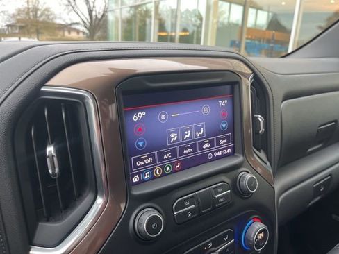 Used 2020 Chevrolet Silverado 2500 High Country w/ Z71 Off-Road Package image 26