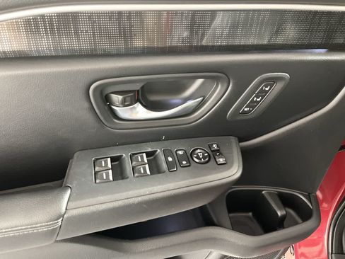 Used 2023 Honda Pilot Touring image 13
