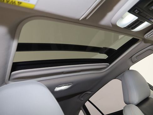 Used 2018 Subaru Crosstrek 2.0i Limited image 12