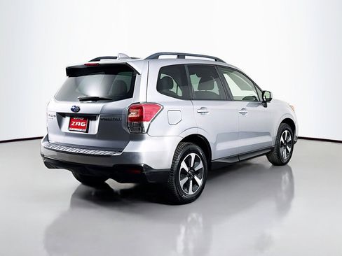 Used 2018 Subaru Forester 2.5i Premium image 5
