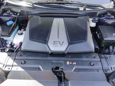 Certified 2024 Kia EV6 Light AWD/4WD image 26