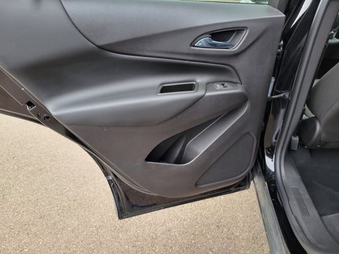 Used 2019 Chevrolet Equinox LT image 13