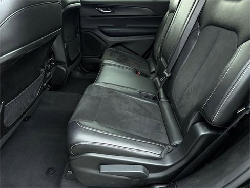 Used 2024 Jeep Grand Cherokee L Laredo image 21