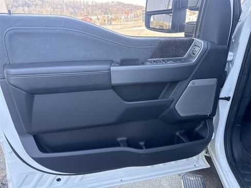 Used 2023 Ford F250 Lariat w/ Lariat Ultimate Package image 20