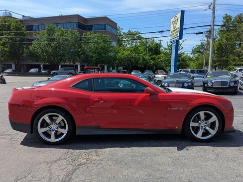 Used 2010 Chevrolet Camaro SS w/ LPO, Ground Effects Package RWD image 6