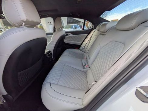 Used 2022 Genesis G70 3.3T w/ Sport Prestige Package image 11