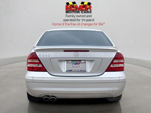 Used 2007 Mercedes-Benz C 230 Sedan image 4