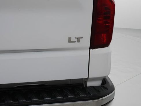 Used 2022 Chevrolet Silverado 1500 LT AWD/4WD image 34