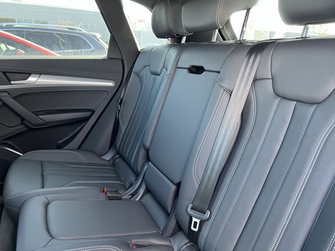 Used 2025 Audi Q5 2.0T Premium image 33