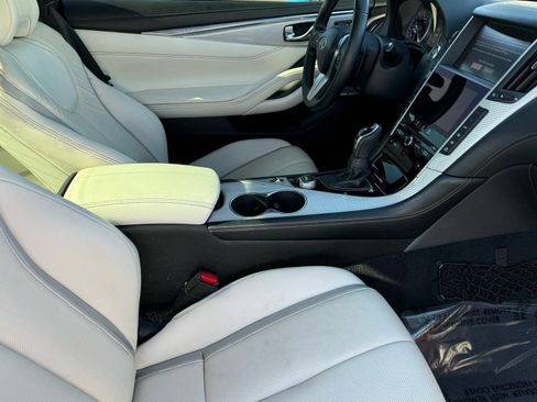 Used 2017 INFINITI Q60 Red Sport 400 image 14