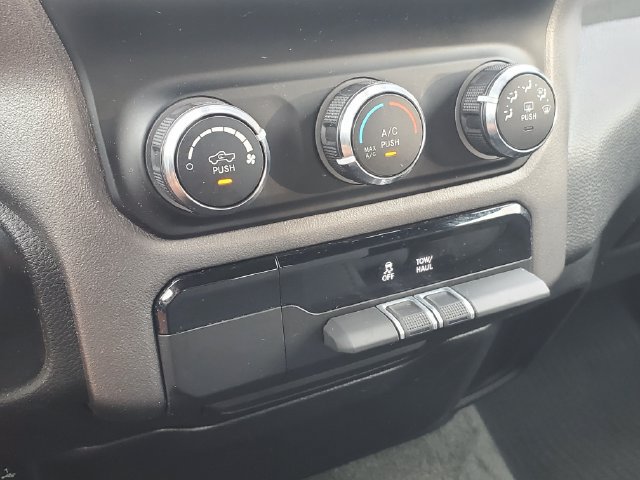 Used 2021 RAM 1500 Big Horn AWD/4WD image 29