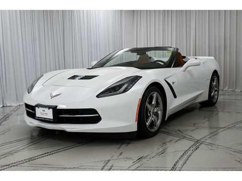 Used 2014 Chevrolet Corvette Stingray Convertible w/ 2LT Preferred Equipment Group RWD image 4