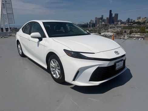 Used 2025 Toyota Camry LE FWD image 1